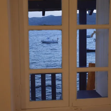 Feriehus Caratarakis Boat House
